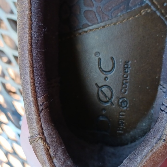 BOC Born Concept Chocolate Oiled Leather Clogs - Picture 7 of 9